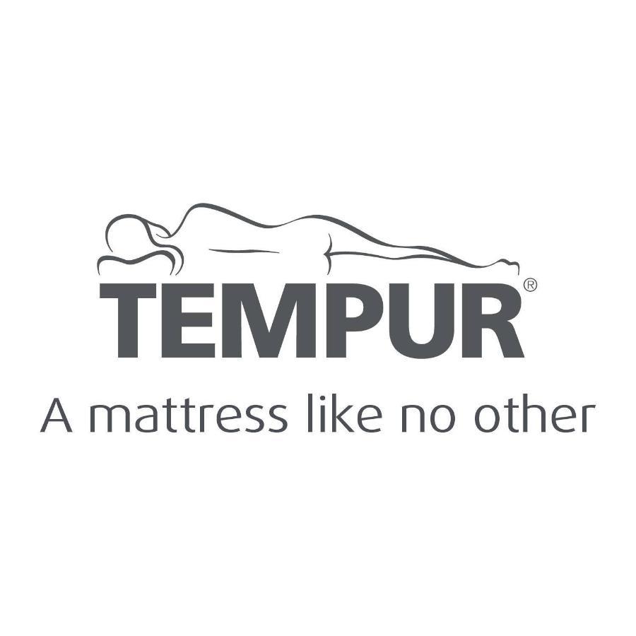 Comfort Sleep - Rooms With Shared Facilities Γουίνσδορ Εξωτερικό φωτογραφία